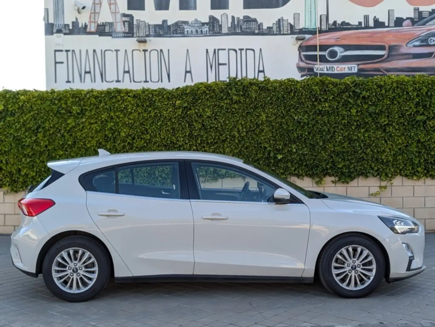 Ford Focus 2.0Ecoblue Titanium Aut. 150 Gris - 2