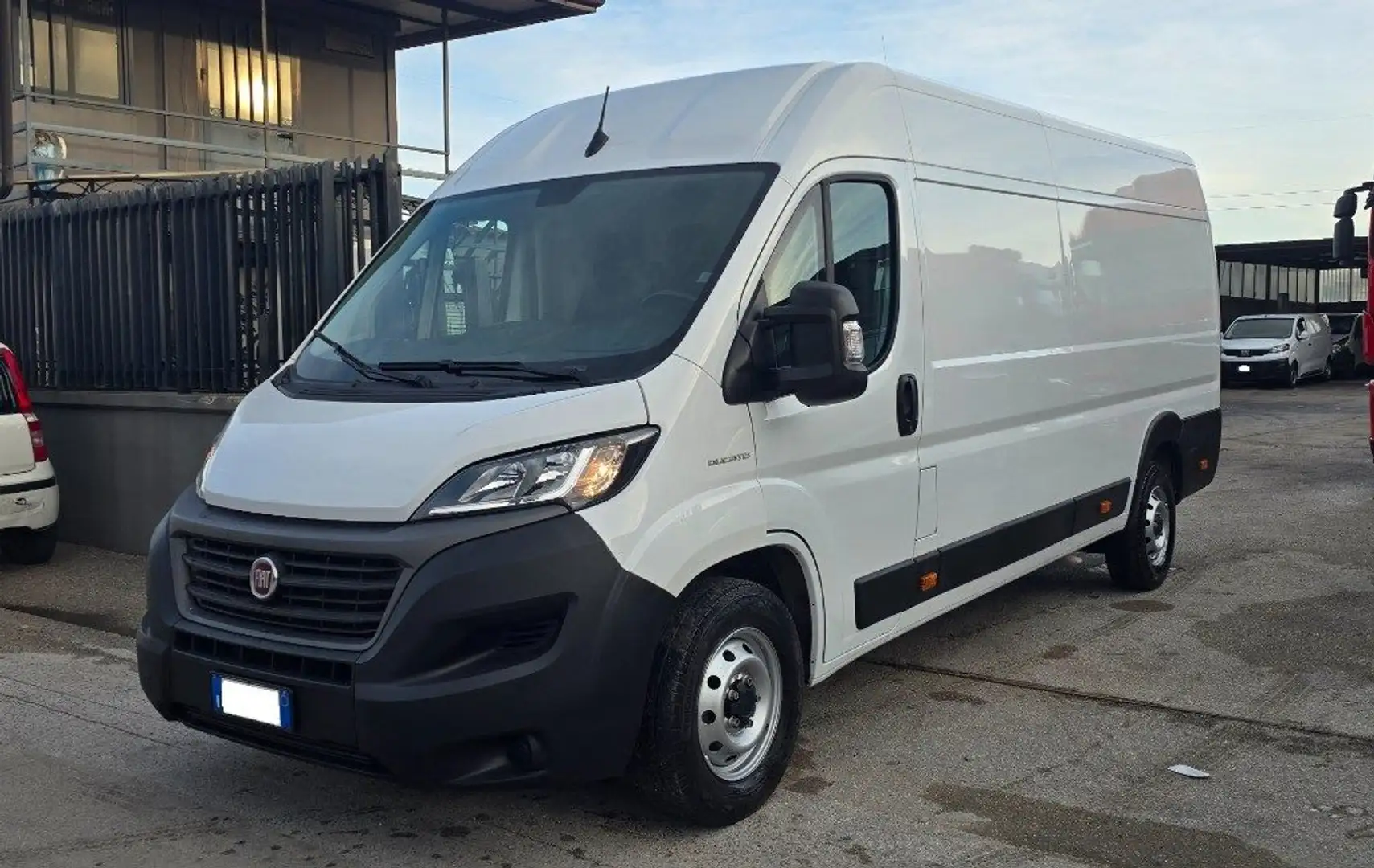 Fiat DUCATO  2.3 MJ 140cv L4-H2 Blanc - 1