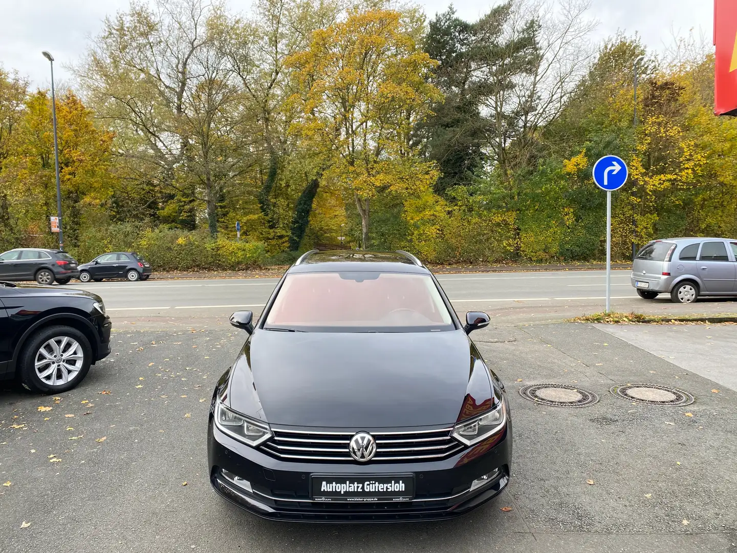 Volkswagen Passat Variant Passat Variant 1.6 TDI BMT Comfortline NAVI AHK Schwarz - 2