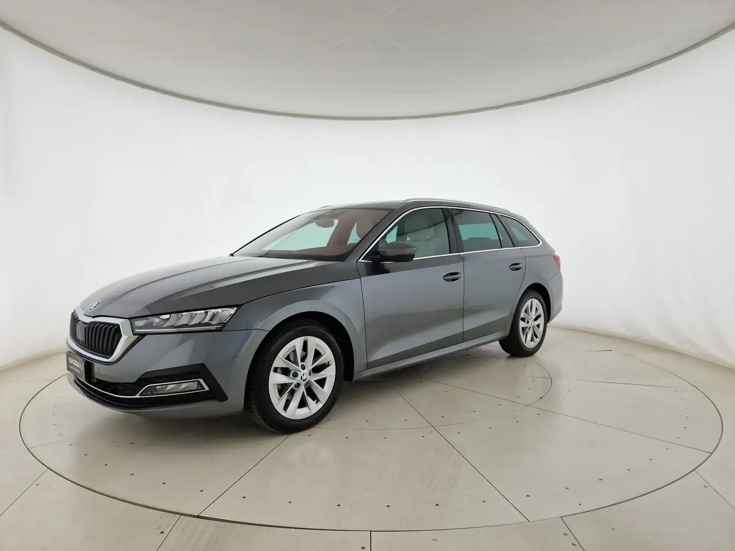 Skoda Octavia wagon 1.5 g-tec style 130cv dsg Grigio - 1