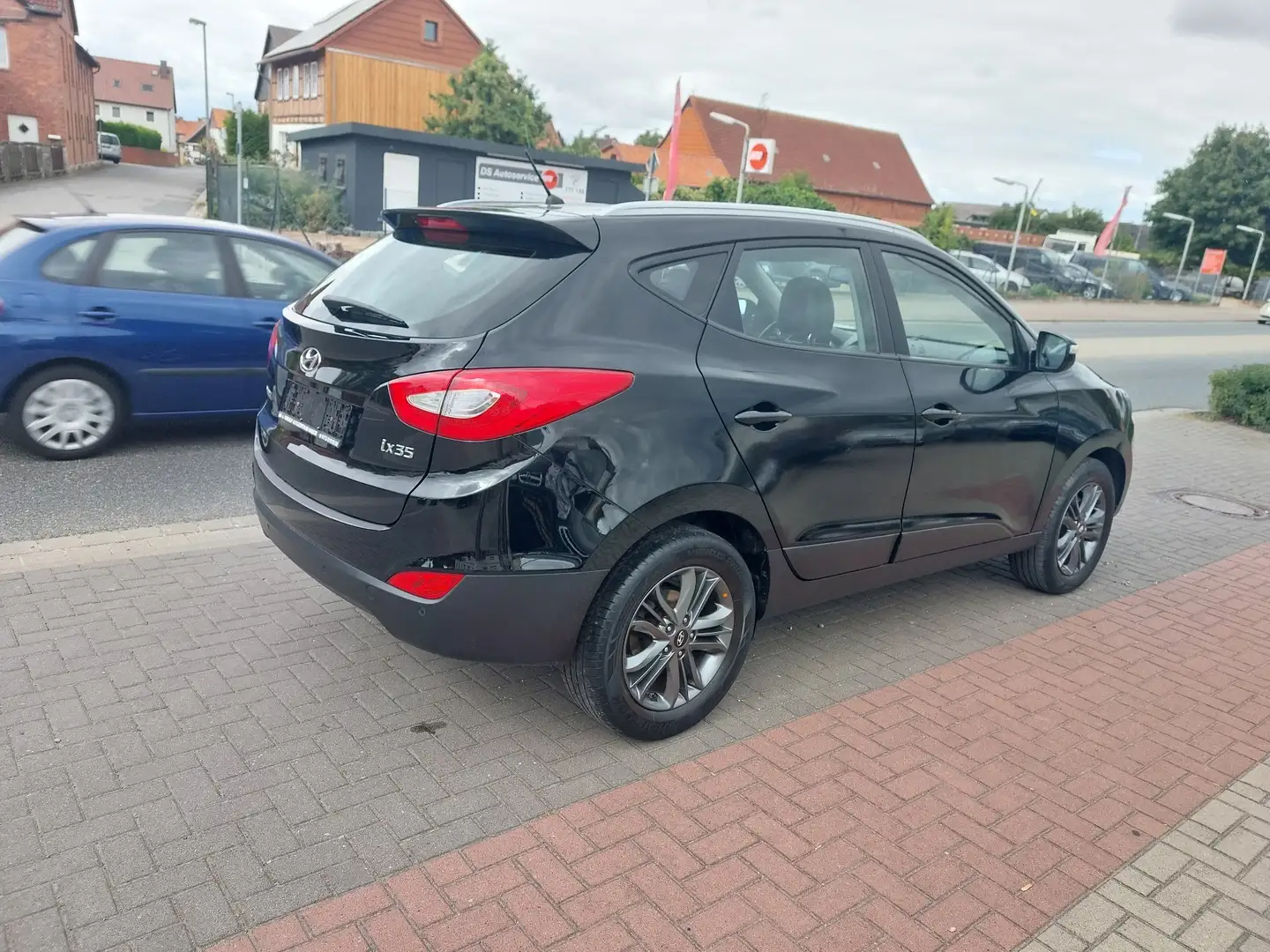 Hyundai iX35 ix35 1.6 2WD 12 Monate Garantie Auf Wunsch Schwarz - 1