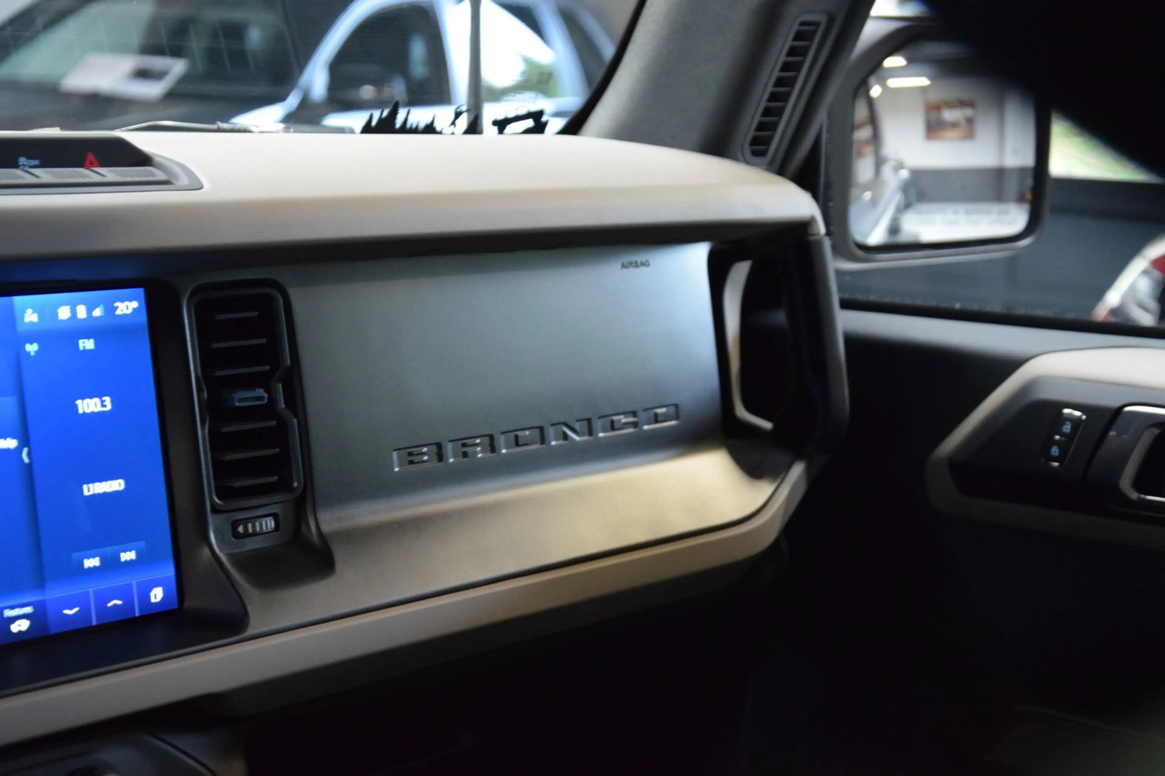 Ford Bronco 2.7 Outer Banks — photo 9