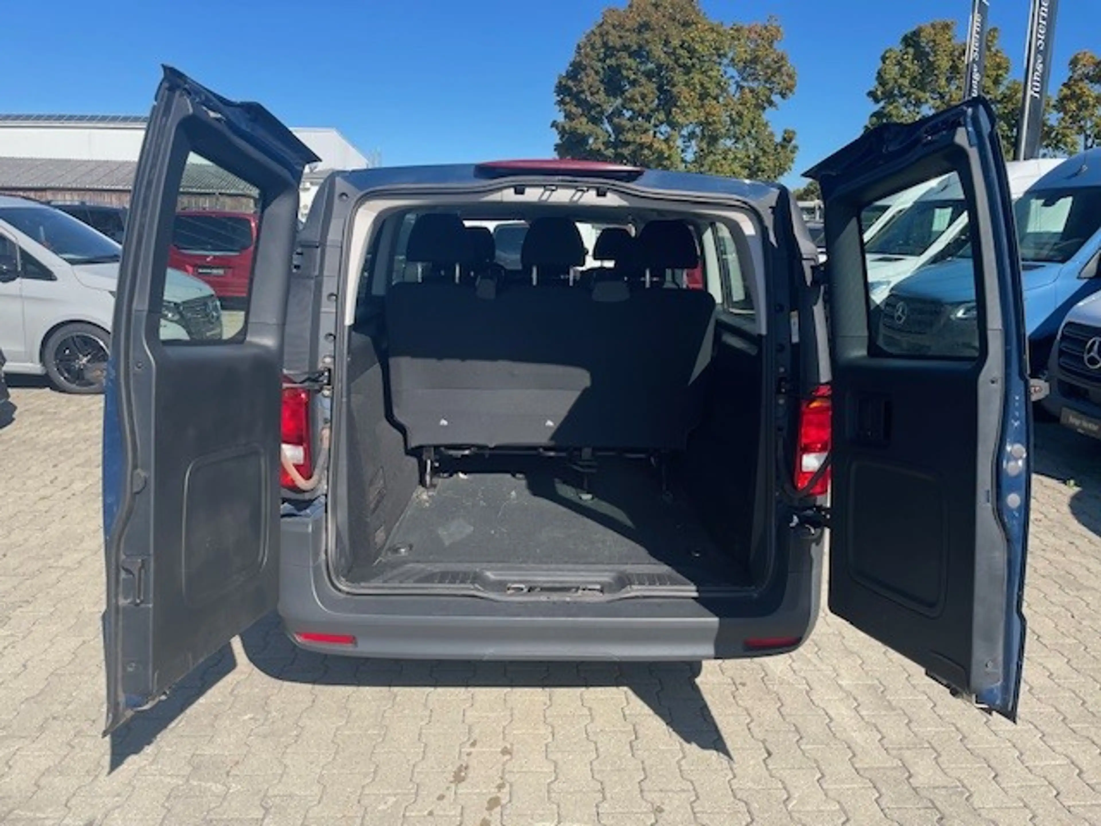 Mercedes-Benz Vito 114 CDI Tourer Extralang/AUTOMATIK/KLIMA/KAMERA/SH — photo 7