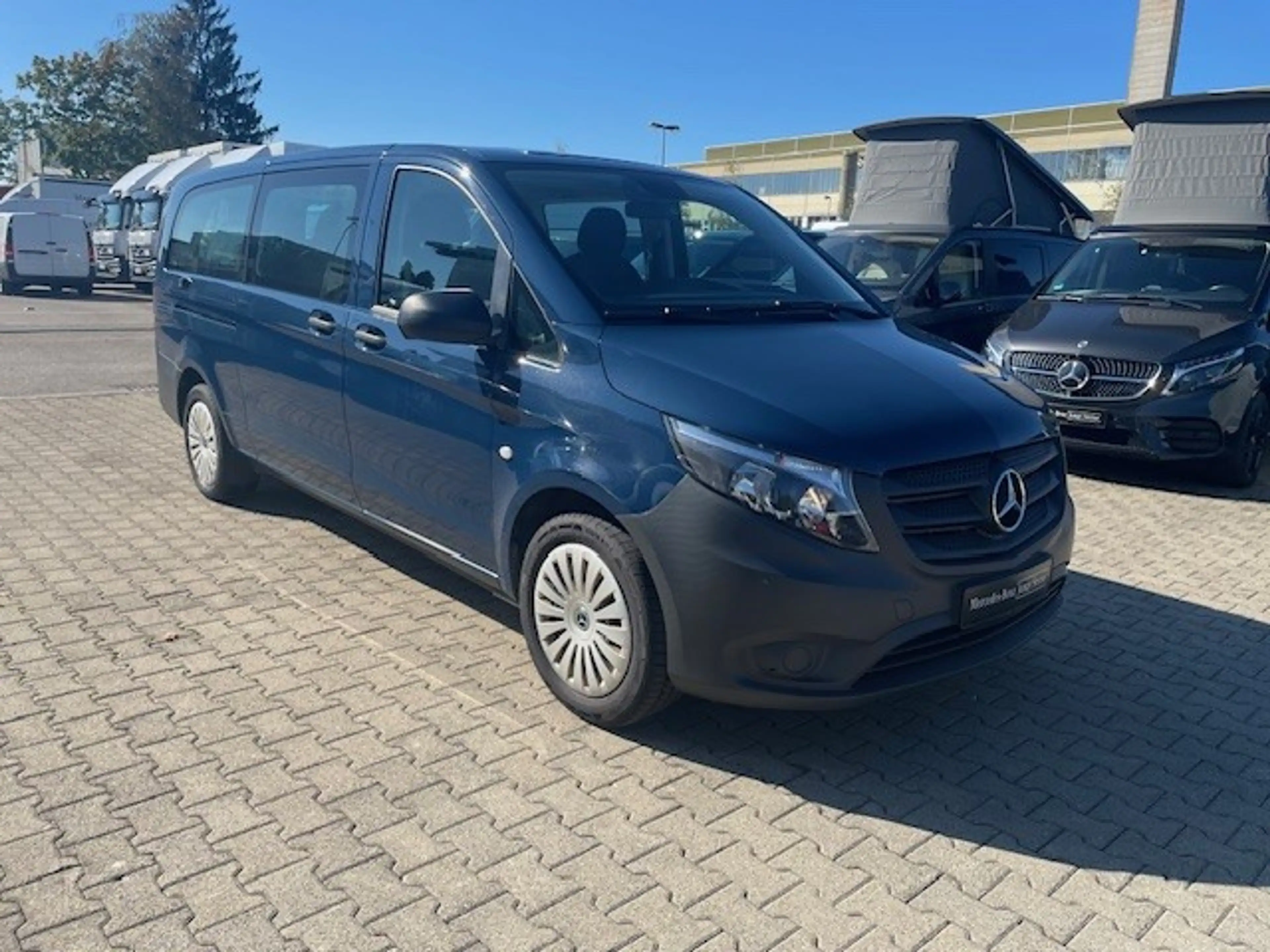 Mercedes-Benz Vito 114 CDI Tourer Extralang/AUTOMATIK/KLIMA/KAMERA/SH — photo 2
