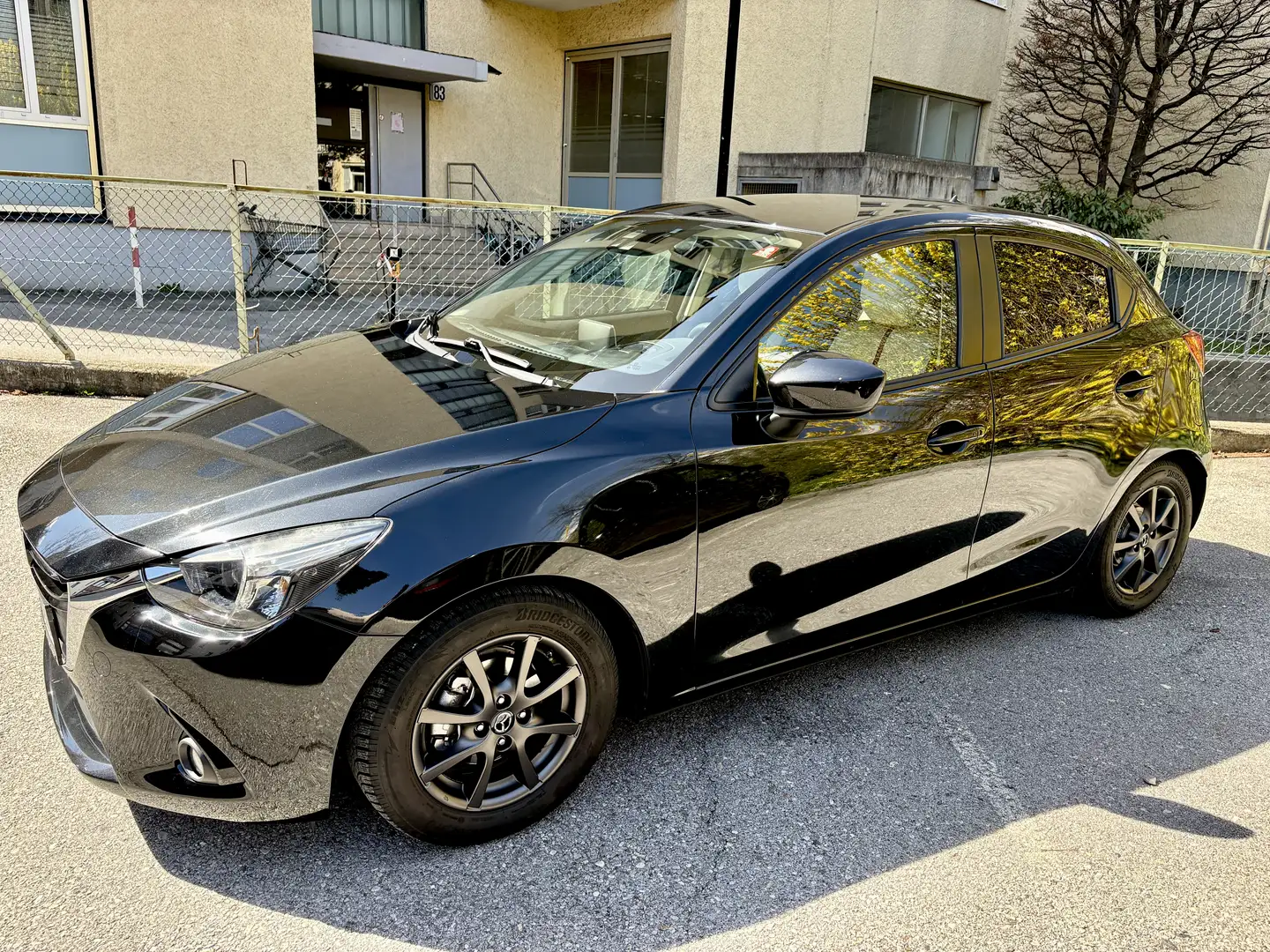 Mazda 2 Mazda 2 G115 Revolution Top Revolution Top Schwarz - 2