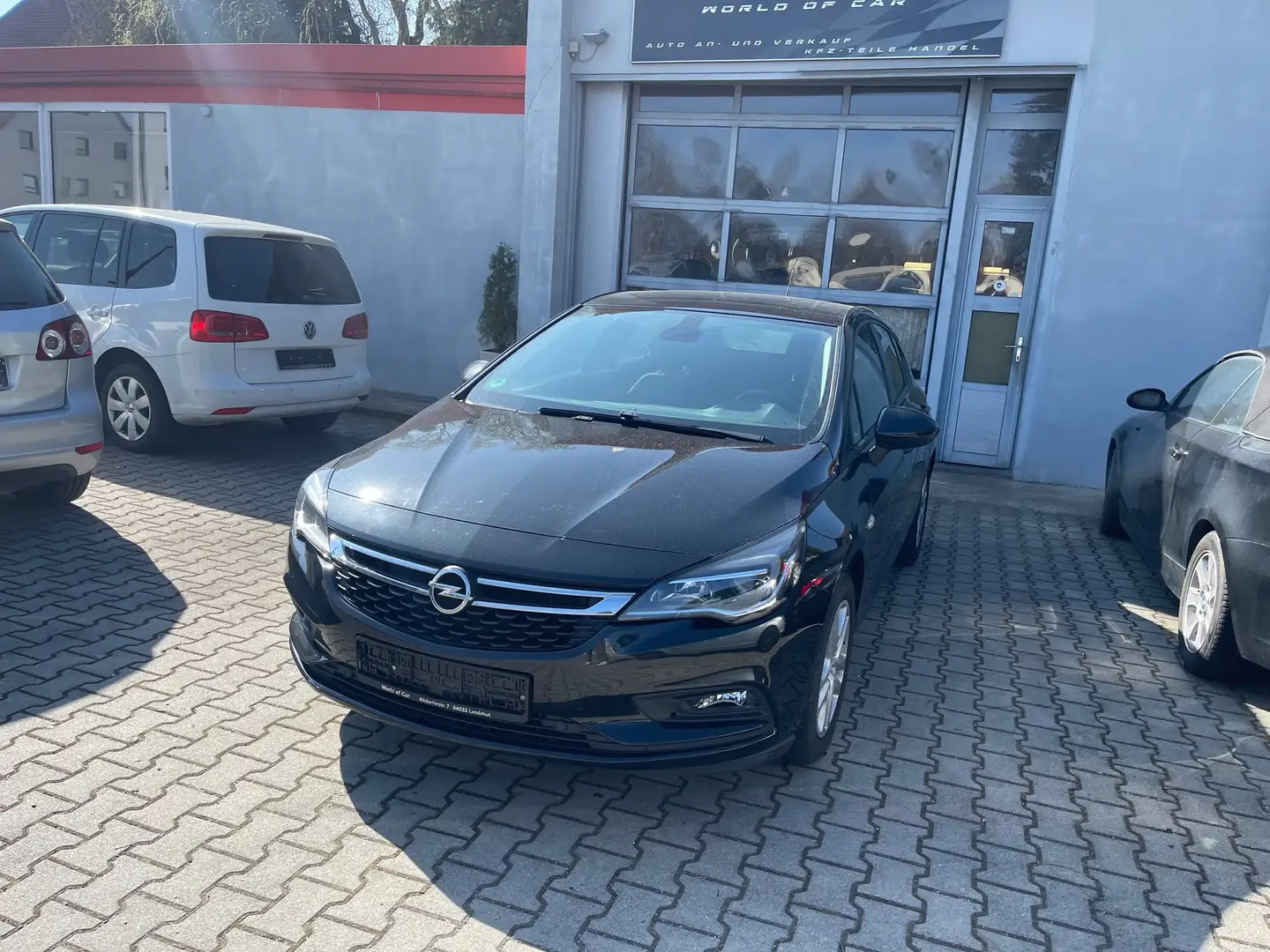 Opel Astra K 1.4 Turbo SHZ*HU*PDC*TEMPOMAT*CARPLAY Schwarz - 1
