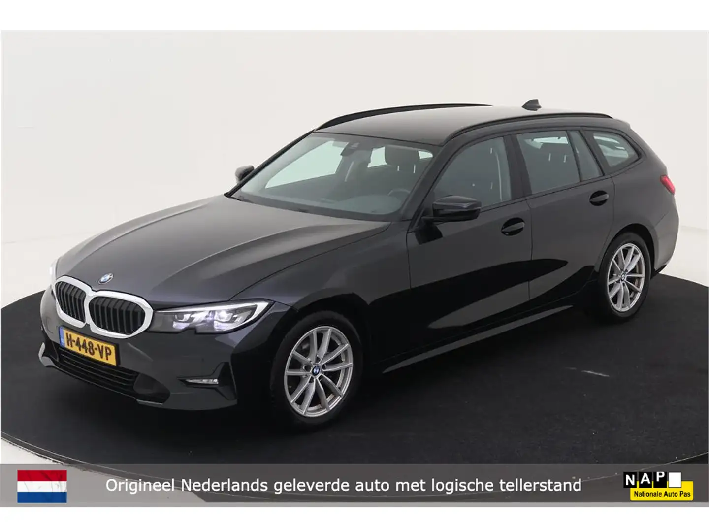 BMW 318 3-serie Touring 318d Executive Edition | NL-auto Zwart - 1