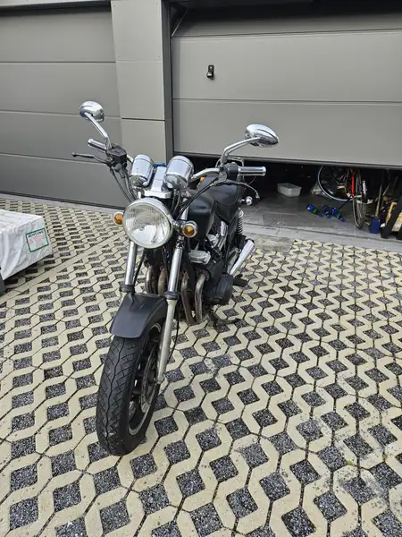 Yamaha YX 600 - foto 2