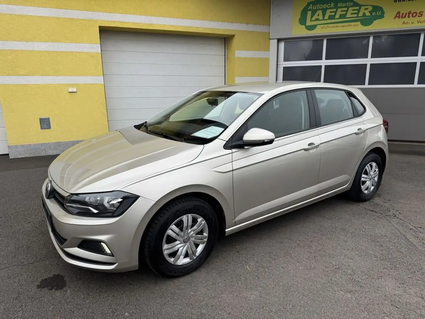 Volkswagen Polo Austria 1.0 - nur 65000km TOP! Silber - 1
