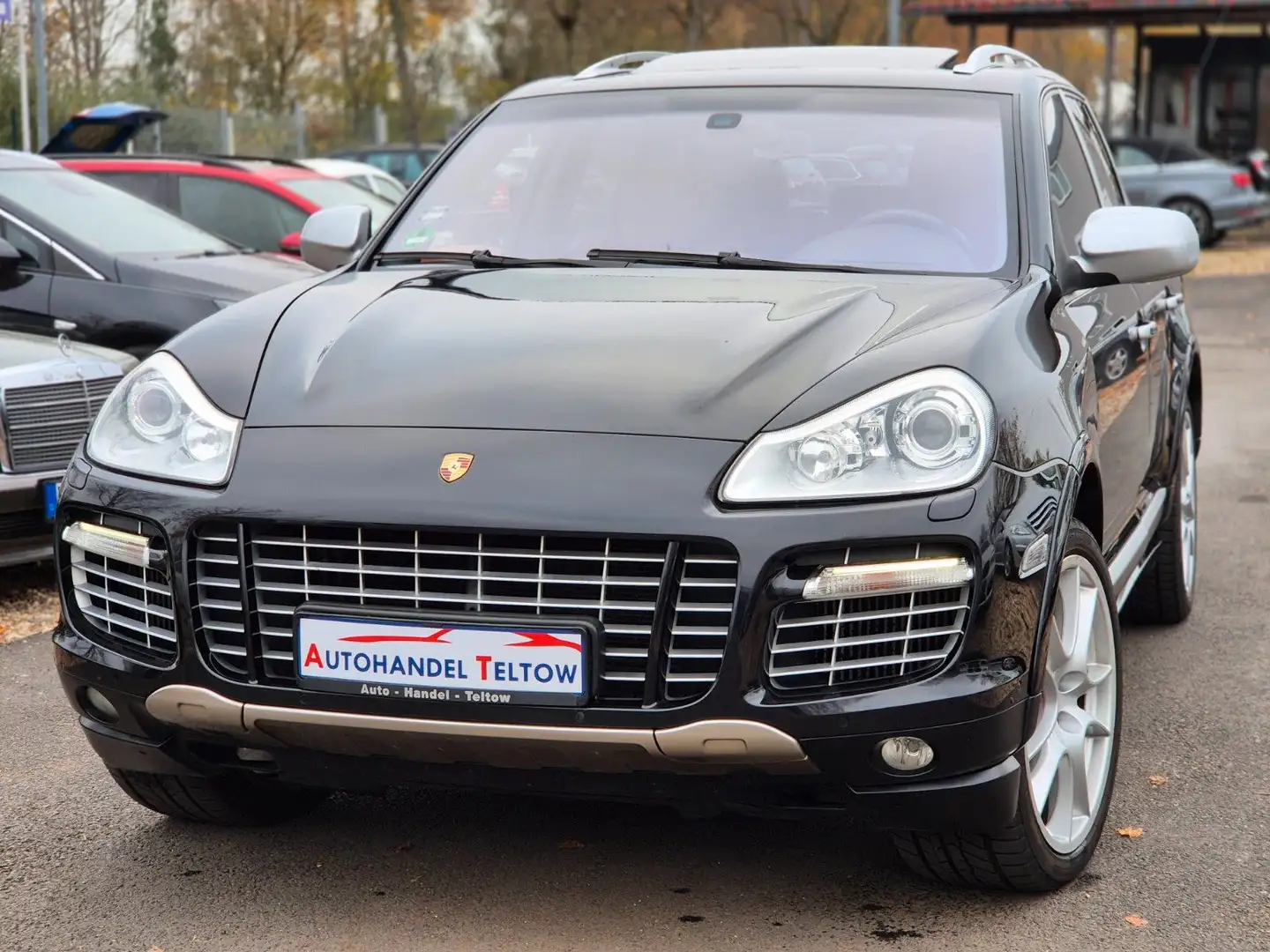 Porsche Cayenne Turbo *Individual *Vollaustattung Schwarz - 1