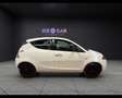 Lancia Ypsilon 1.0 FireFly 5 porte S&S Hybrid Ecochic Silver Weiß - thumbnail 4