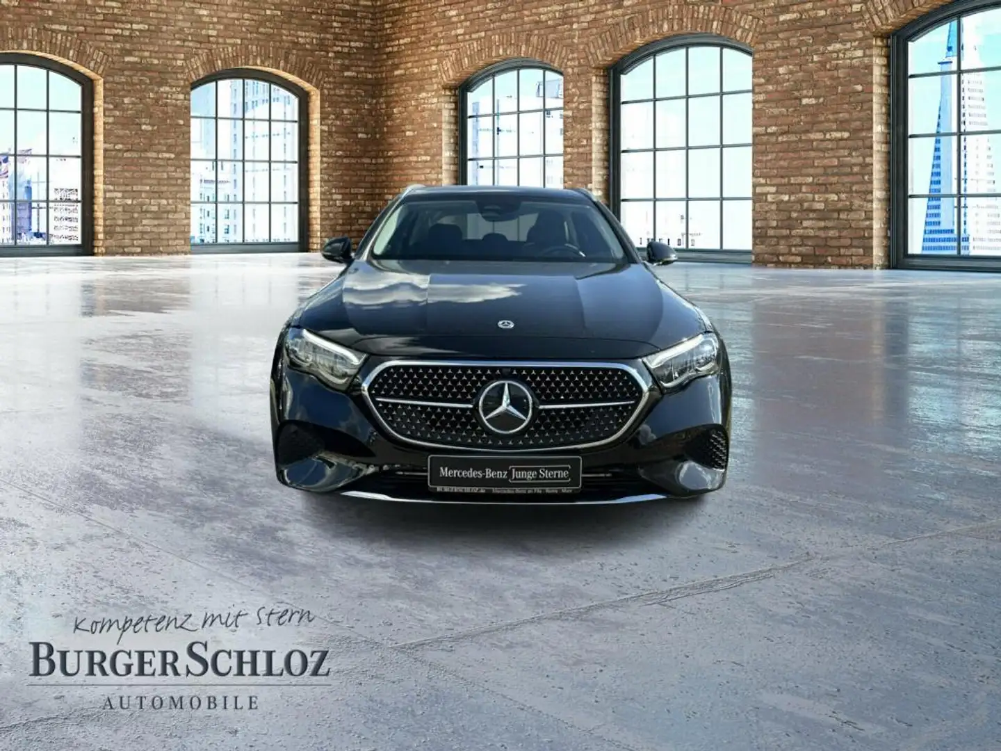 Mercedes-Benz E 220 d T Avantgarde Pano SpurW W-Paket PDC SHZ Schwarz - 2