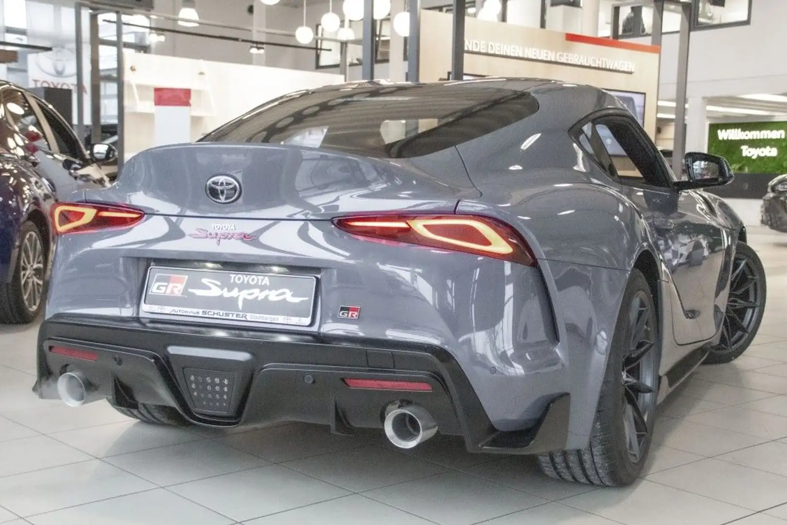 Toyota Supra GR 3.0 Legend Šedá - 2