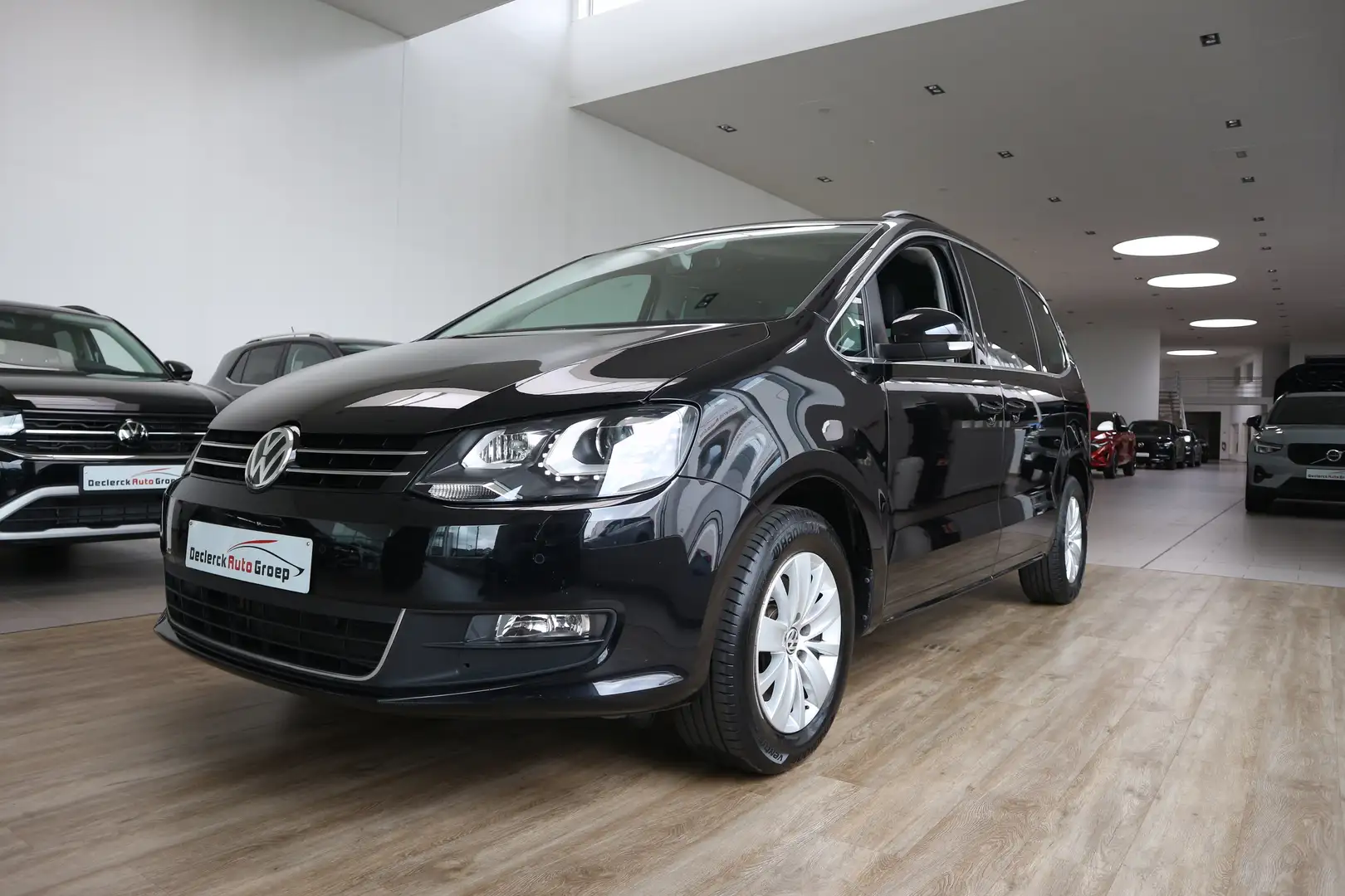 Volkswagen Sharan 2.0TDI 150PK DSG COMFORTLINE*7ZIT* VELE OPTIES*TOP Noir - 2