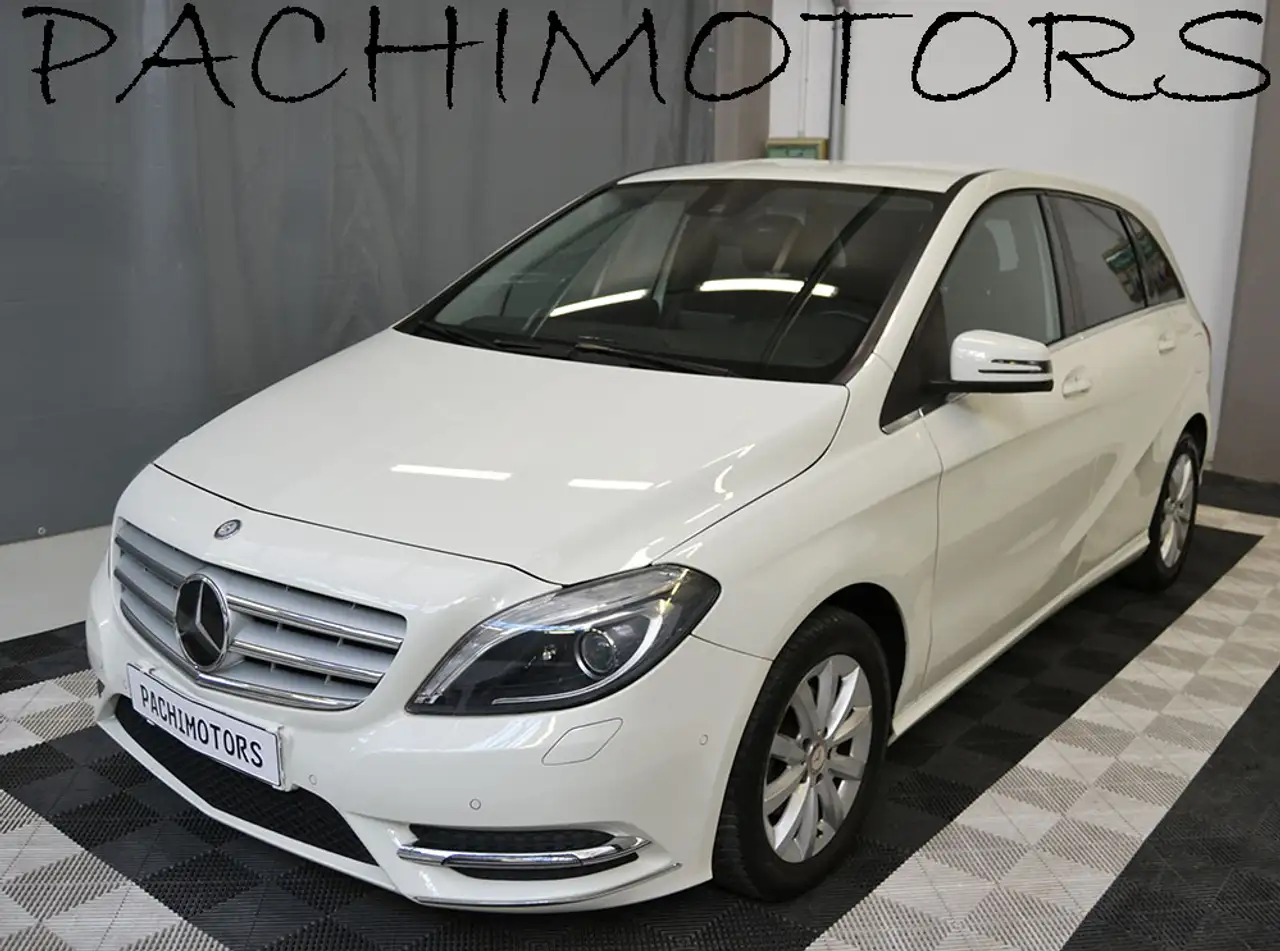 Mercedes-Benz B 180