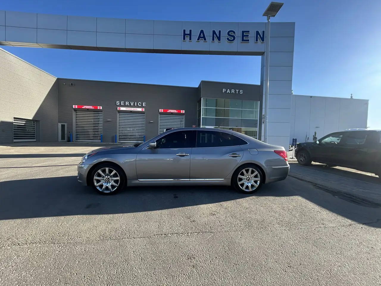 Hyundai Equus снимка Hyundai Equus