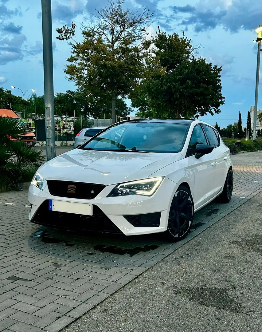 SEAT Leon León 1.6TDI CR S&S Reference 110 - 2