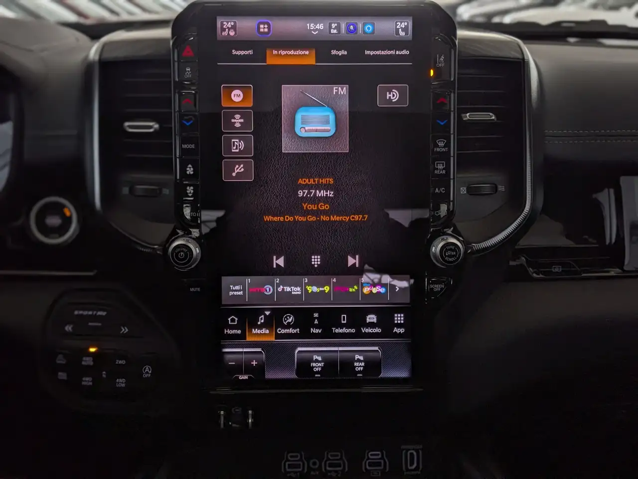 RAM 1500 снимка RAM 1500