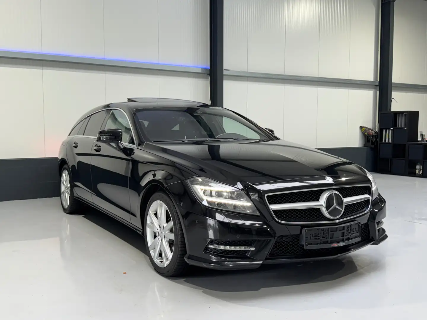 Mercedes-Benz CLS 350 CLS 350 CDI AMG LINE LED NAVI AHK GSD Schwarz - 1