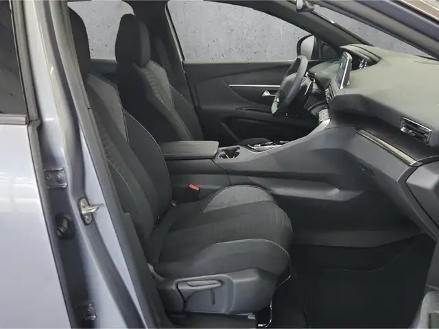 Peugeot 3008 view 13