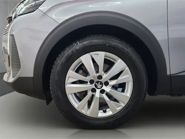 Peugeot 3008 view 11