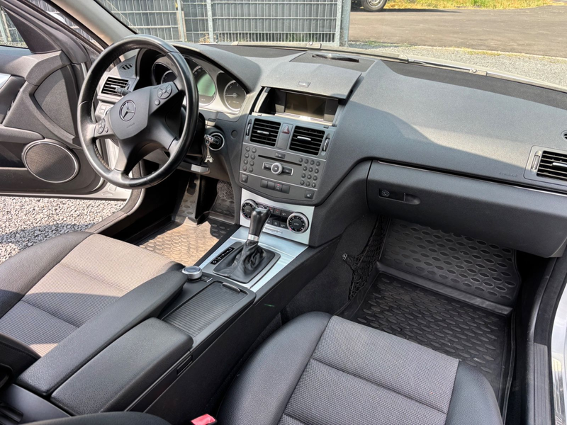 Mercedes-Benz C 200 Limousine*Automatik*Navi* — photo 13