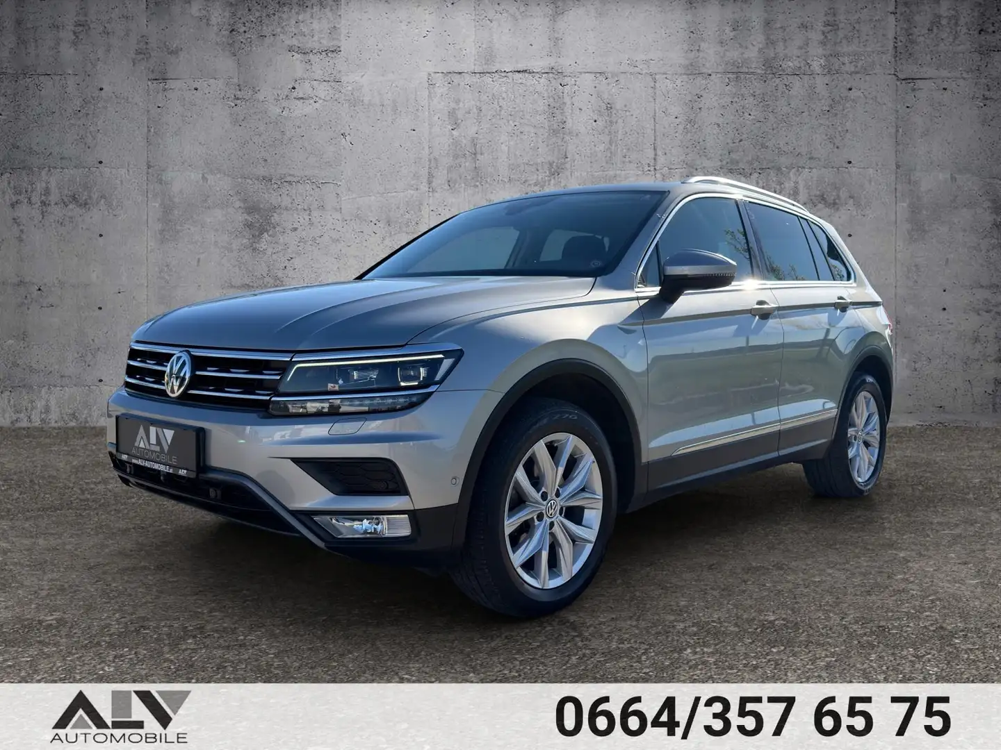 Volkswagen Tiguan Highline 4Motion DSG Offroad Virtual Grau - 2