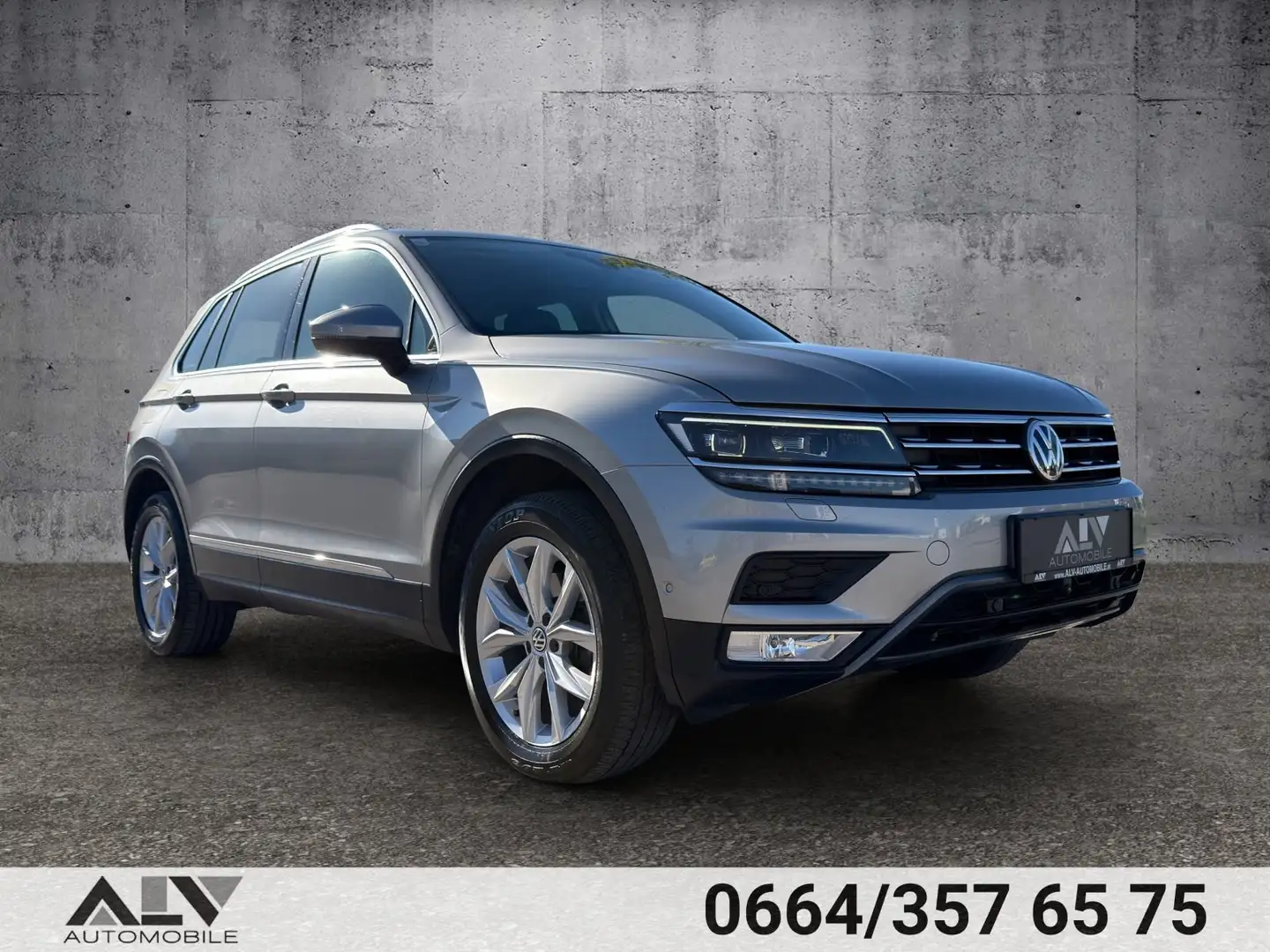 Volkswagen Tiguan Highline 4Motion DSG Offroad Virtual Grau - 1