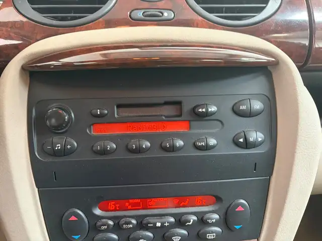 Rover 75 view 14