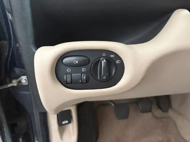 Rover 75 view 7