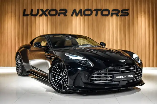 Aston Martin DB12 4.0 V8