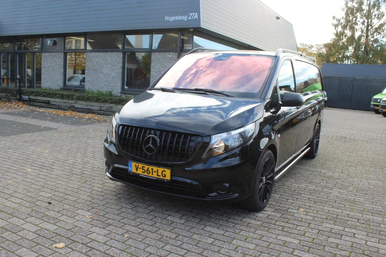 Mercedes-Benz Vito 111 CDI Functional Extra Lang Zwart - 2