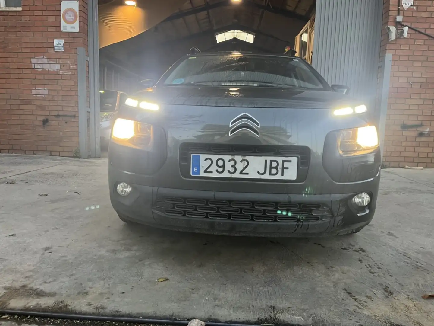 Citroen C4 Cactus 1.2 PureTech Live 82 Grigio - 2
