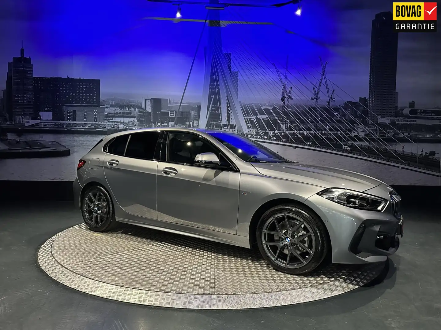 BMW 118 1-serie 118i M-Sport *Carplay*Camera* Gris - 1