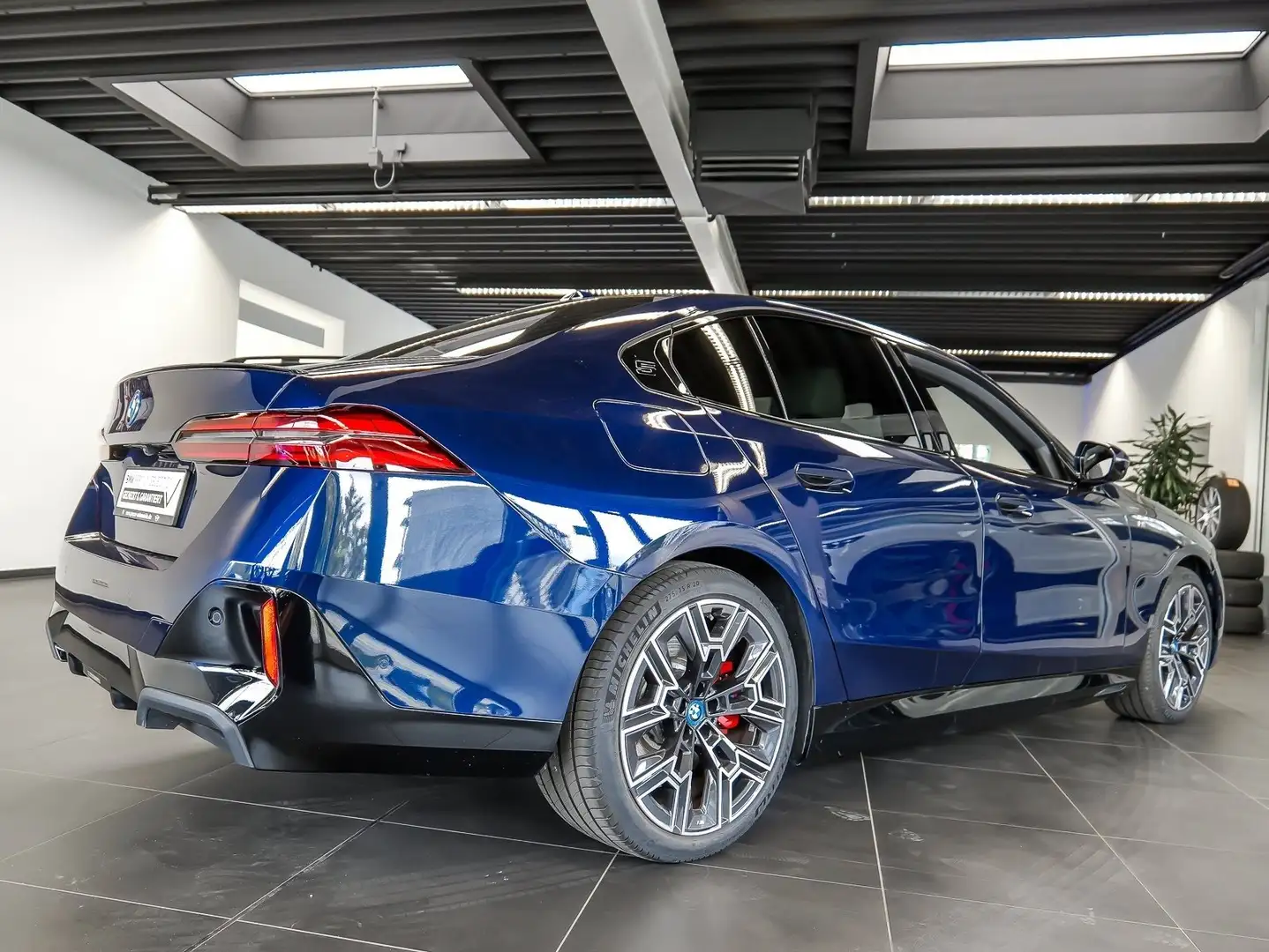 BMW 550 e xDrive M Sport Pro LC Prof. Bowers&Wilkins Head- Blu/Azzurro - 2