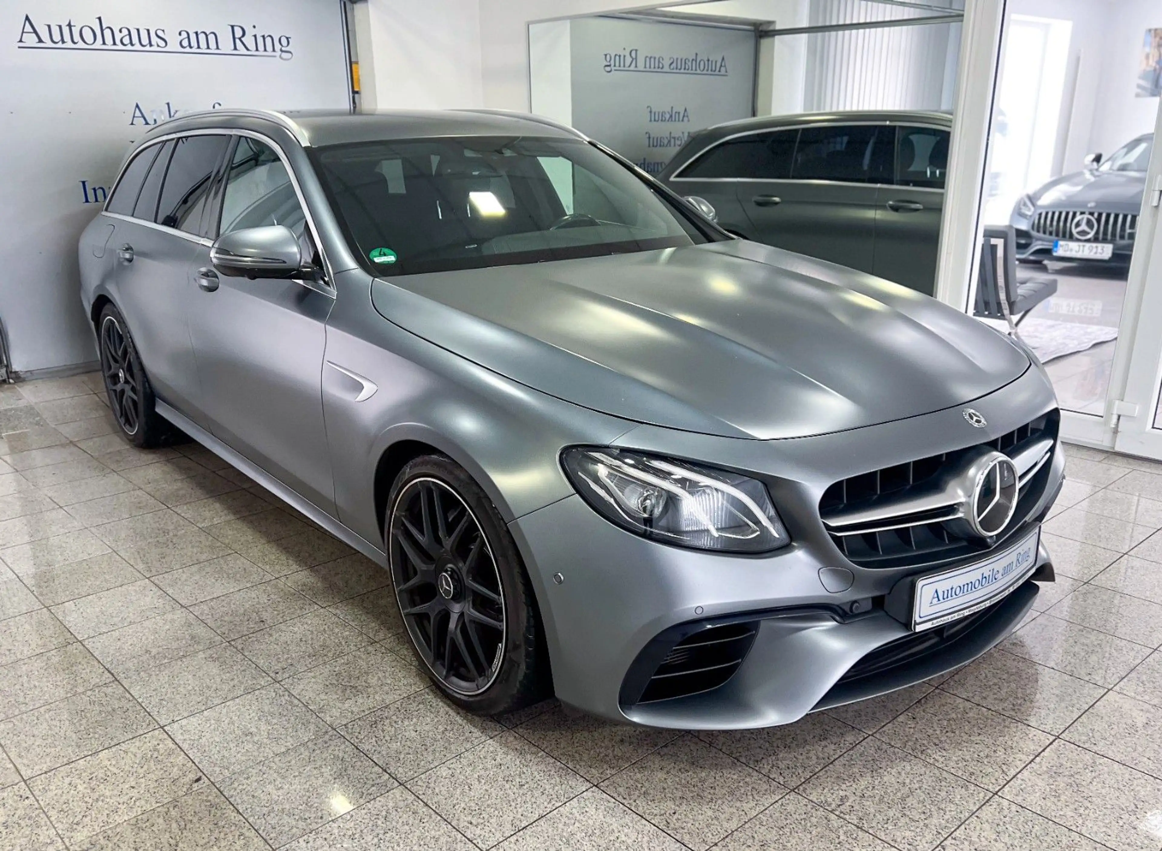 Mercedes-Benz E 63 AMG T 4Matic Standheizung Driver's Package — photo 2