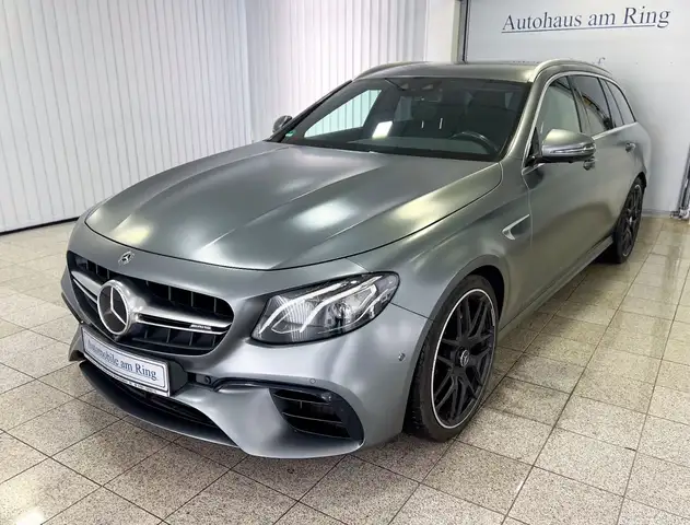 Mercedes-Benz E 63 AMG T 4Matic Standheizung Driver's Package