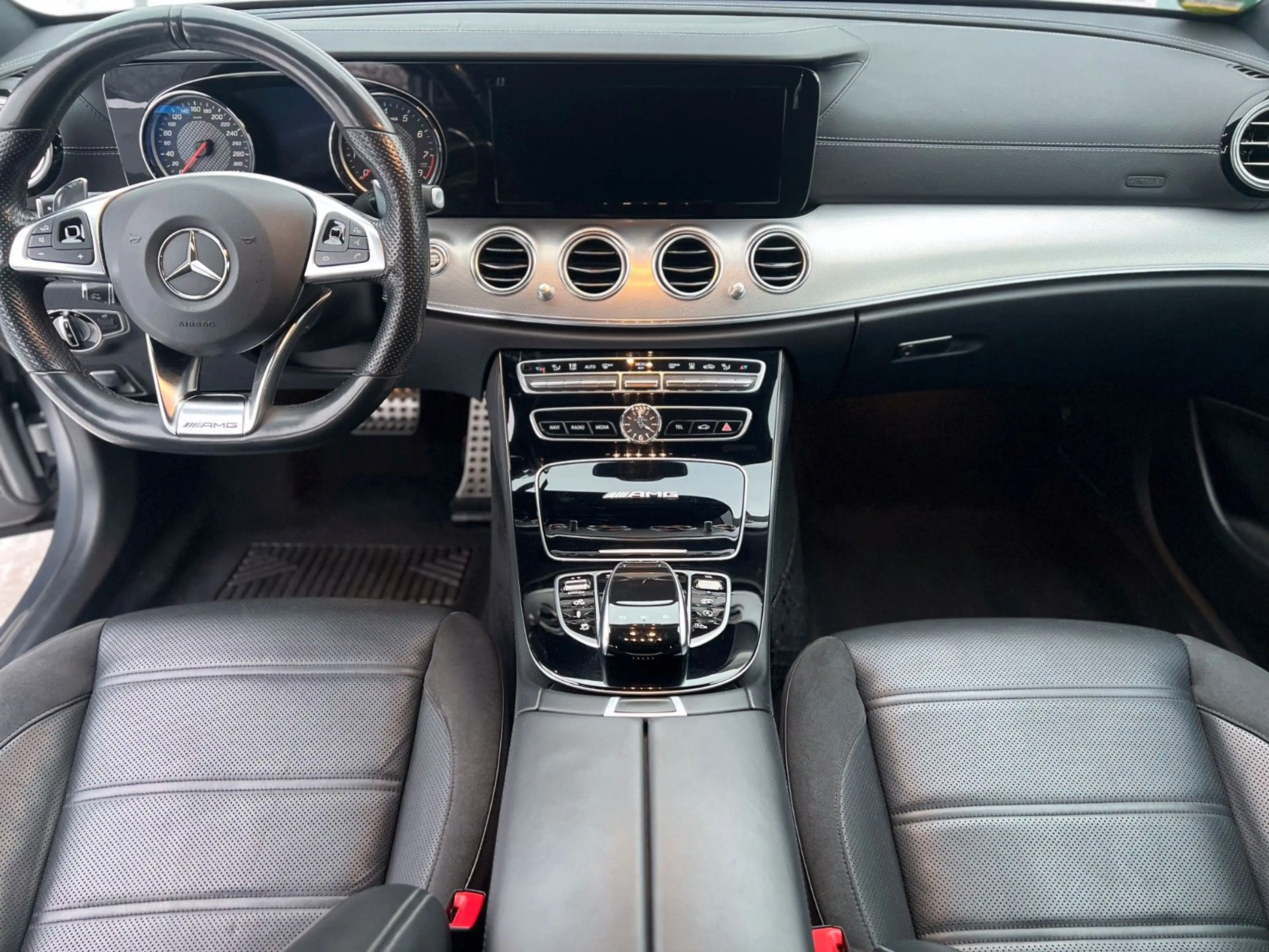 Mercedes-Benz E 63 AMG T 4Matic Standheizung Driver's Package — photo 6