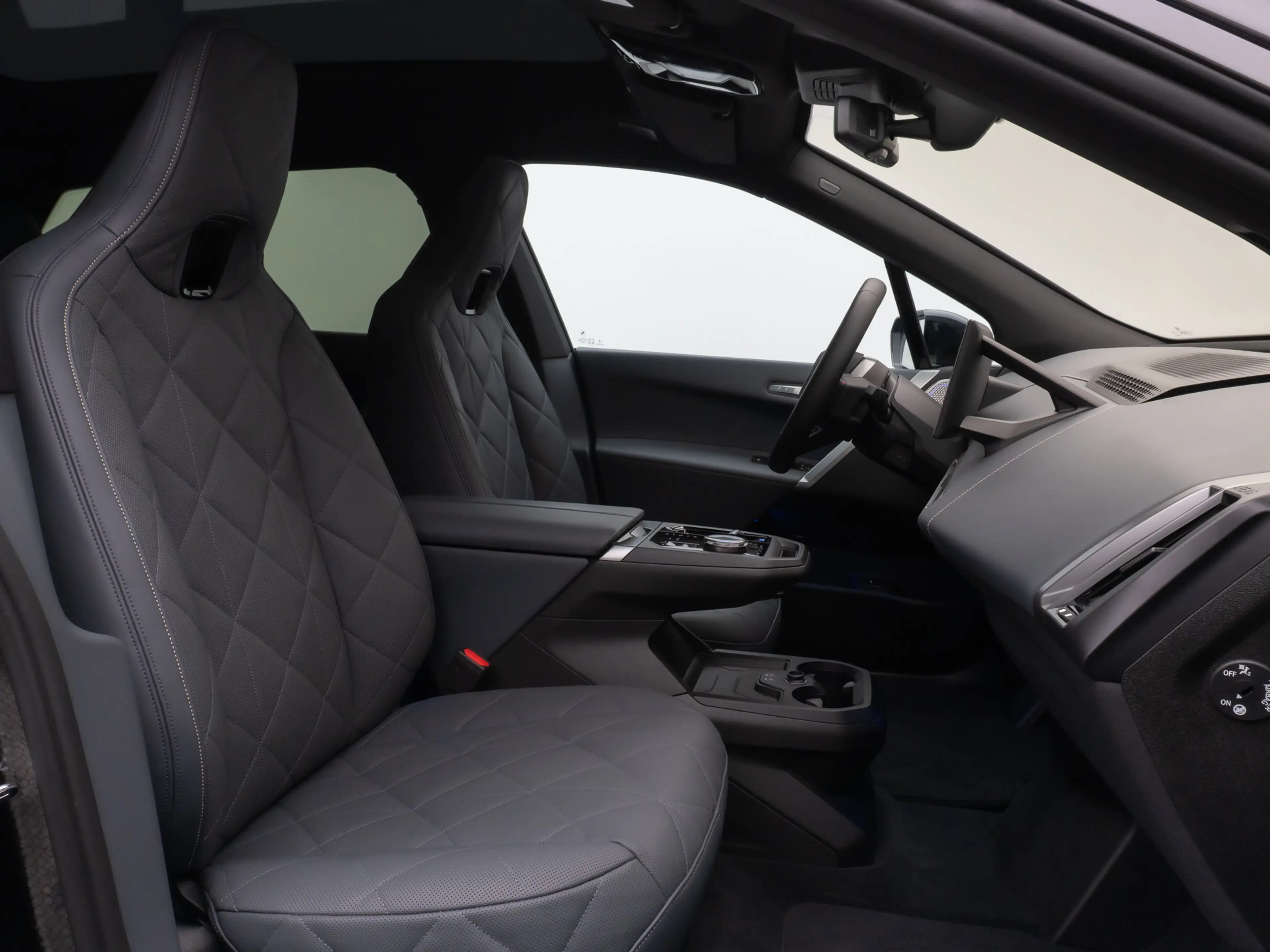 BMW iX Panorama 360°Laser B&W SoftCl Massage 22 — photo 35
