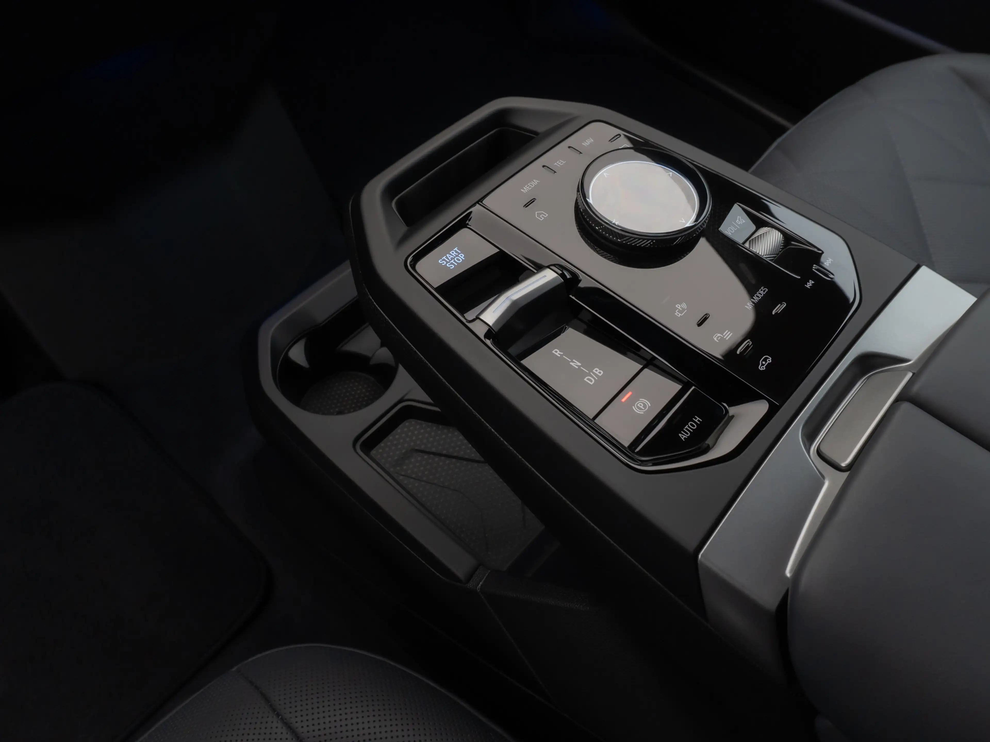 BMW iX Panorama 360°Laser B&W SoftCl Massage 22 — photo 21