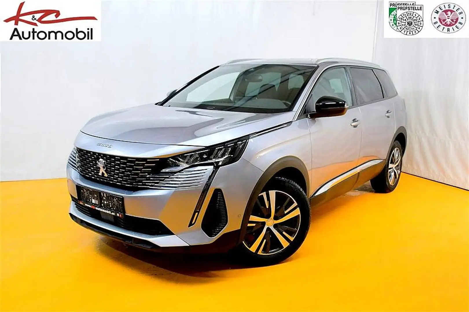 Peugeot 5008 PureTech 130 6-Gang-Manuell Allure Pack 7 Sitze Schwarz - 1