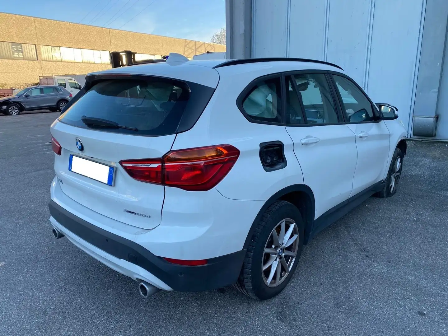 BMW X1 xdrive20d Business Advantage auto INCIDENTATA Bianco - 2