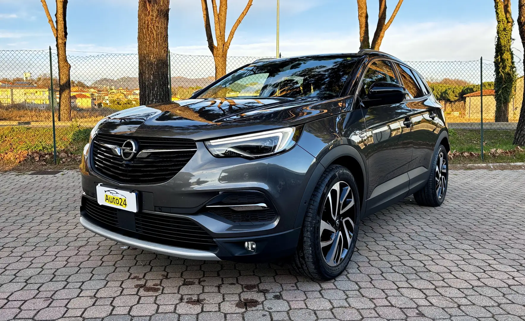 Opel Grandland X Grandland X 1.5 ecotec Ultimate s *GANCIO TRAINO* Gris - 1