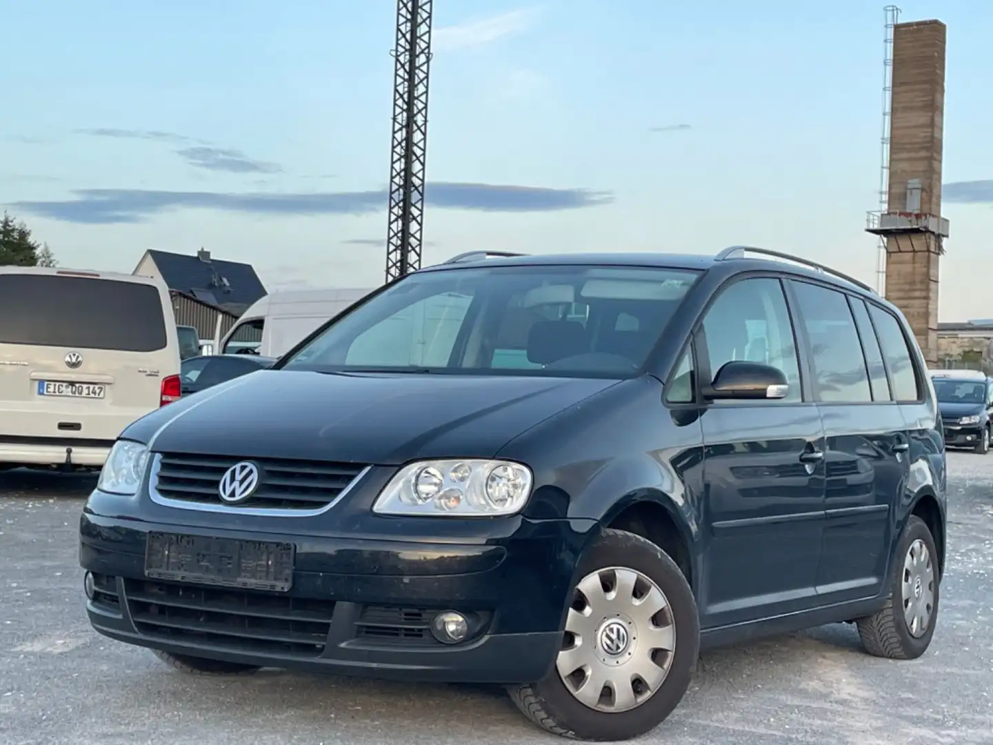 Volkswagen Touran Highline/SHZ/EURO 4 Noir - 1