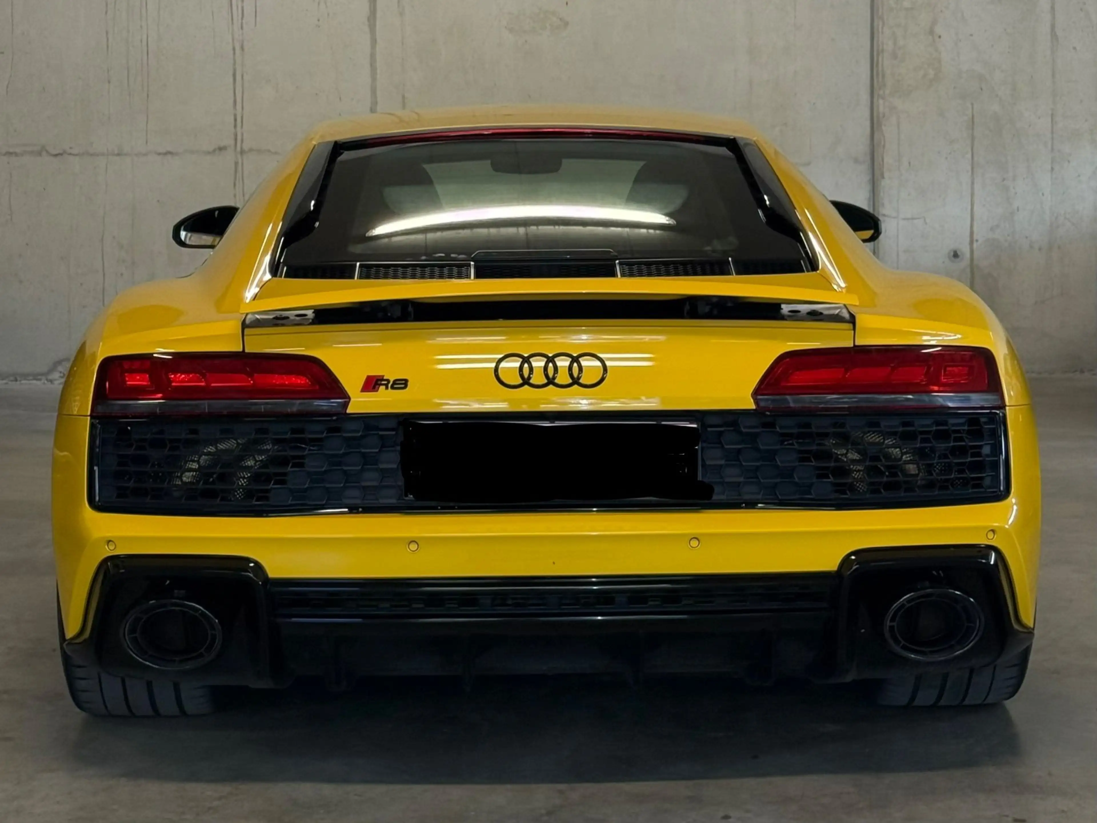 Audi R8 5.2 FSI RWD — photo 4