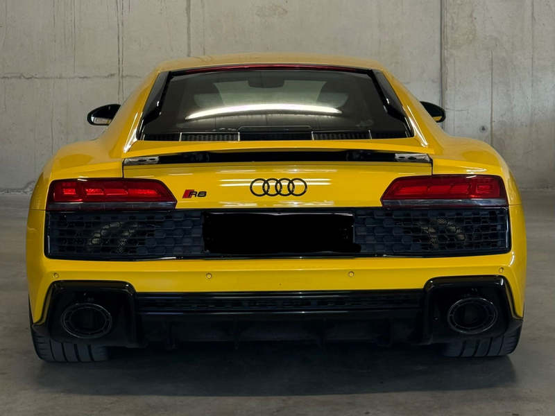 Audi R8 5.2 FSI RWD — photo 4