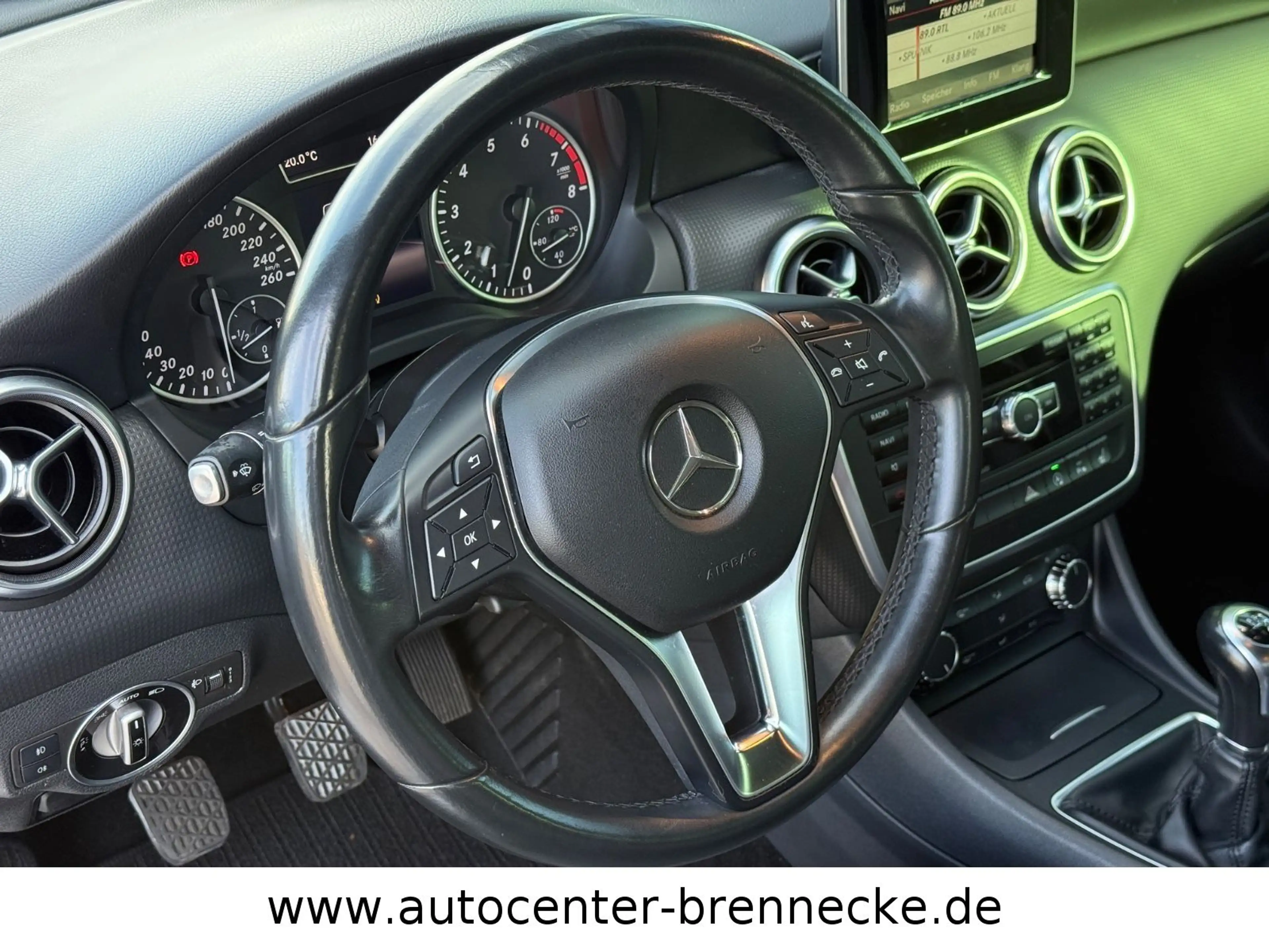 Mercedes-Benz A 180 A180 Style BlueEfficiency*8-fach bereift*PDC* — photo 11