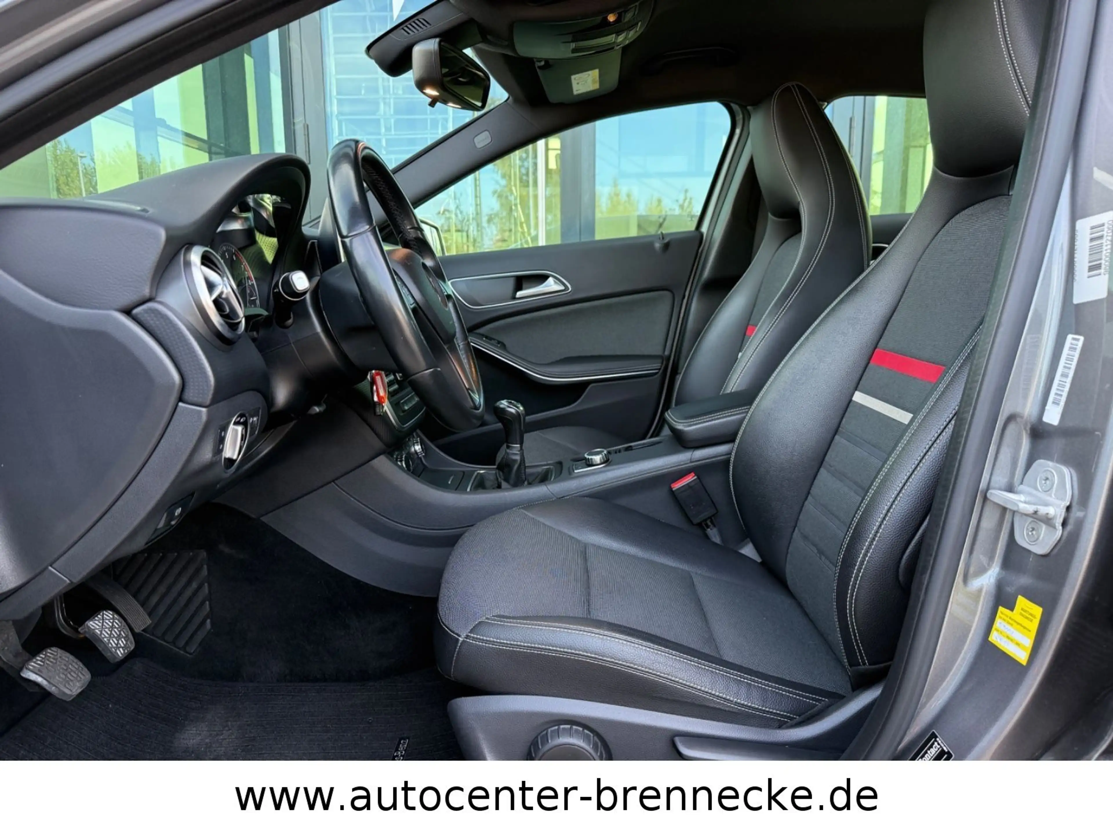 Mercedes-Benz A 180 A180 Style BlueEfficiency*8-fach bereift*PDC* — photo 12