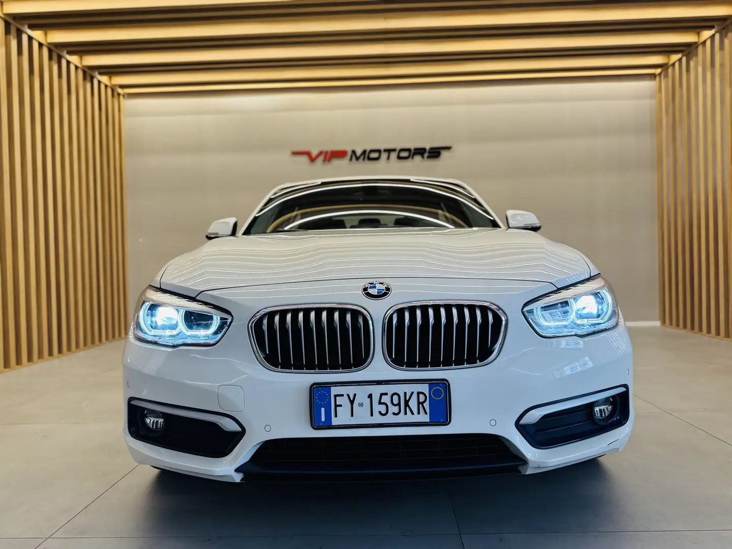 BMW 116 116d SPORT  UNIPROPRIETARIO  OTTIMA PER NEOPATE Bianco - 1