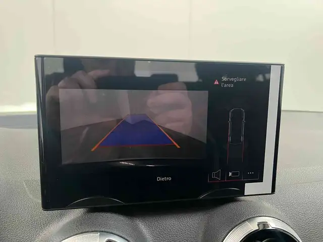 Audi Q2 view 11
